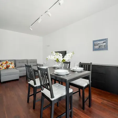Przytulny Apartament Z Parkingiem Partynice We Wroclawiu By Noclegi Renters Exterior photo