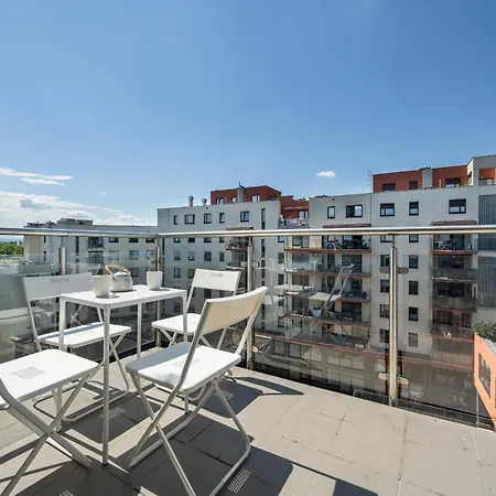 Przytulny Apartament Z Parkingiem Partynice We Wroclawiu By Noclegi Renters Exterior photo