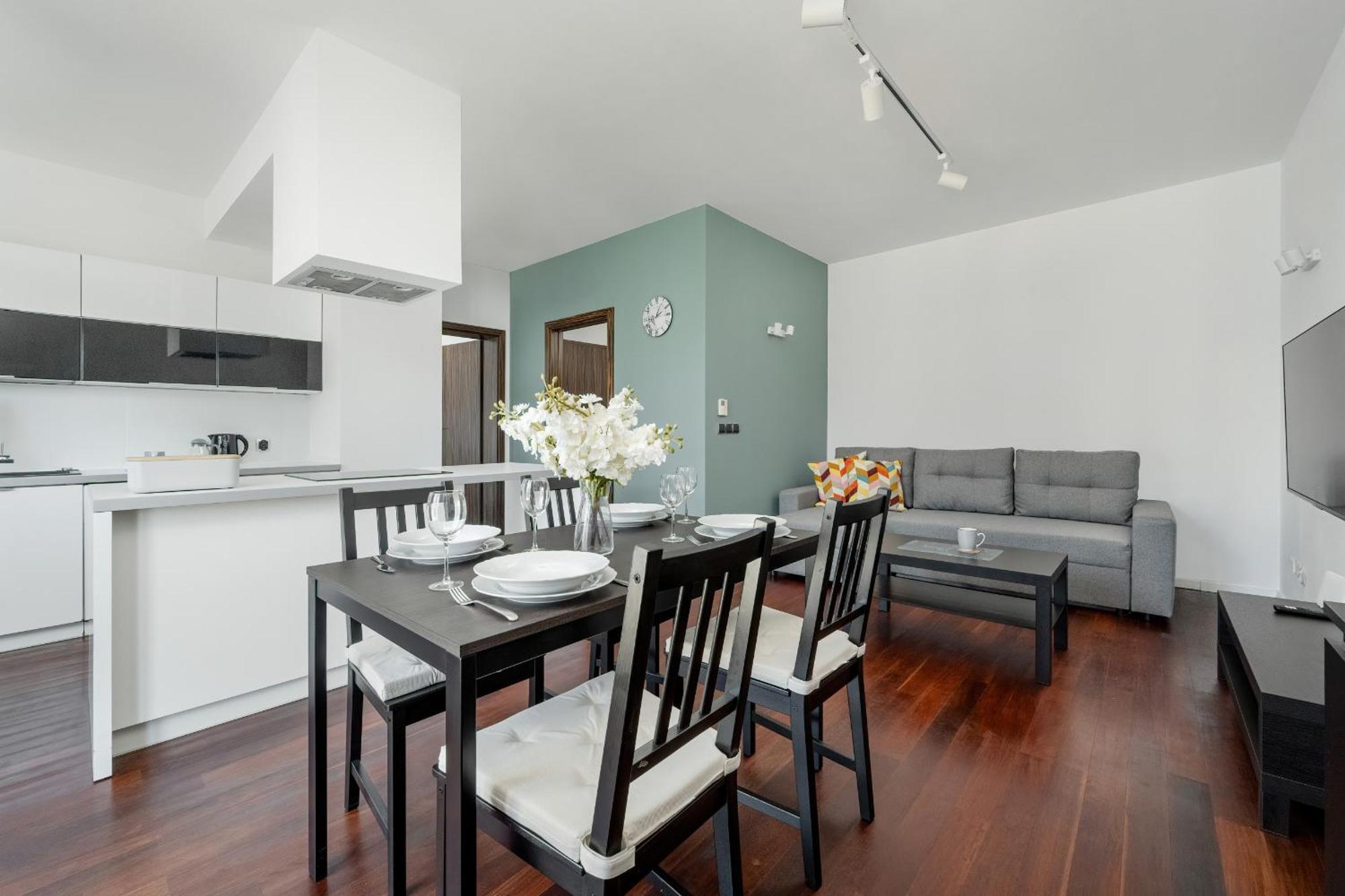 Przytulny Z Parkingiem Partynice We Wroclawiu By Renters Apartment *